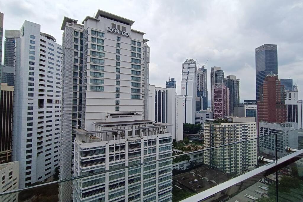 A05 Bukit Ceylon Kl Tower View Balcony Apartment Kuala Lumpur Exterior foto